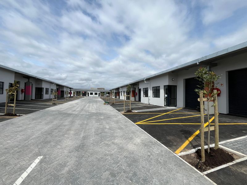 159 squares Light Industrial Unit, The Exchange, Montague Gardens. - Photo 3