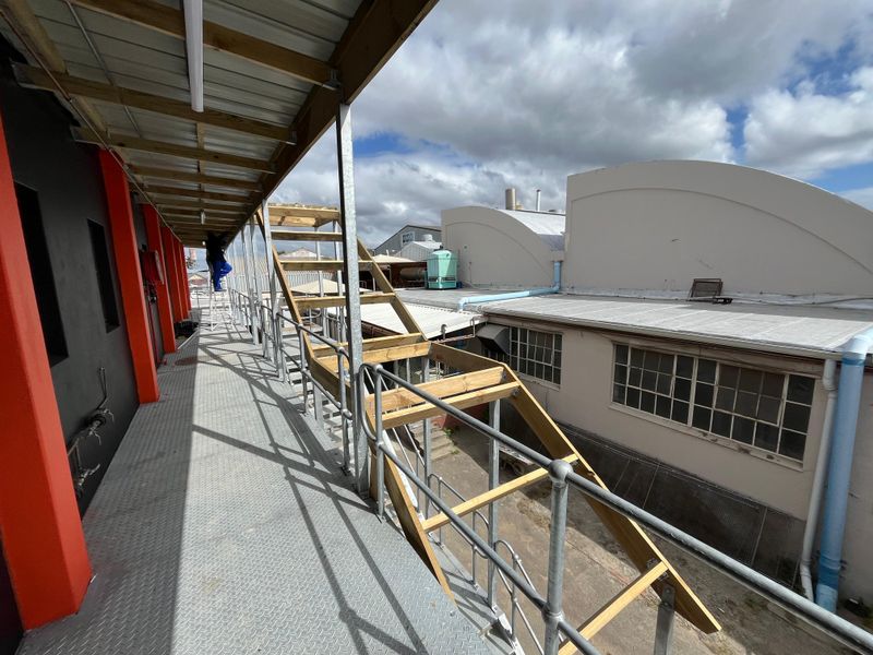198 squares Industrial Warehouse & Office Unit, Ndabeni. - Photo 3