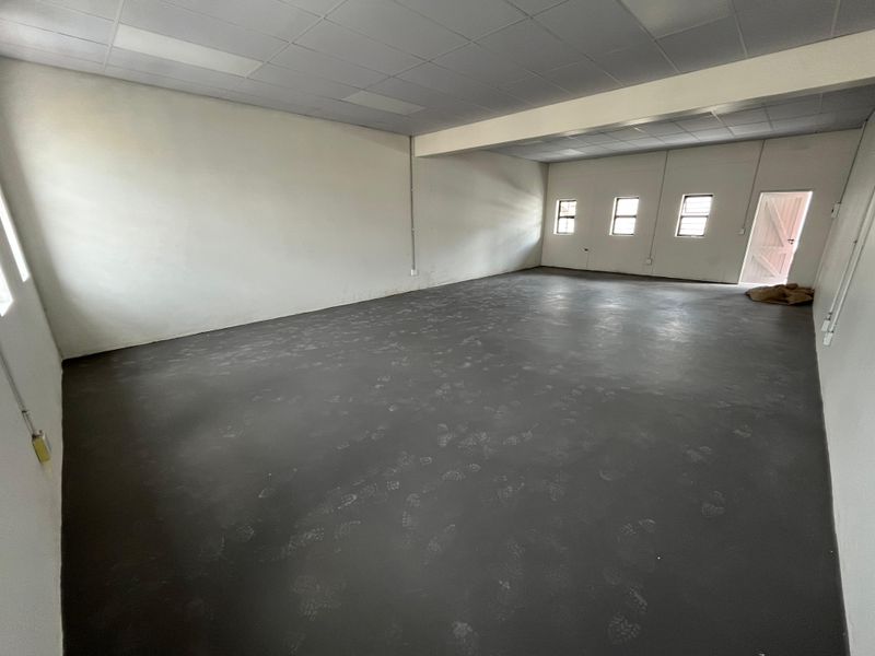 198 squares Industrial Warehouse & Office Unit, Ndabeni. - Photo 8