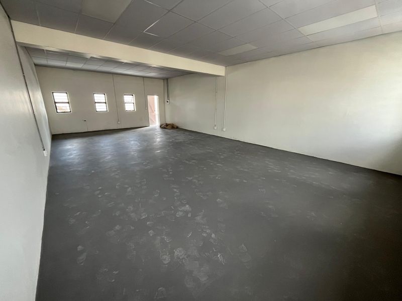 198 squares Industrial Warehouse & Office Unit, Ndabeni. - Photo 7