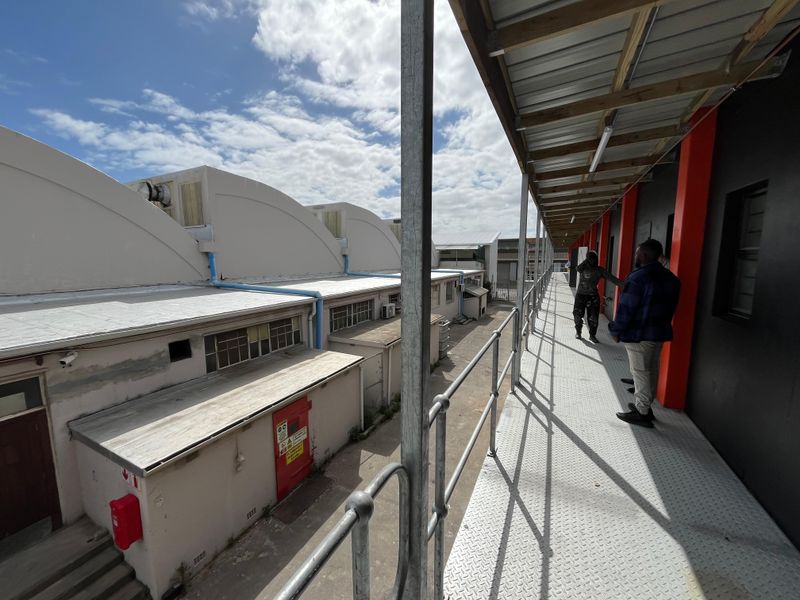 198 squares Industrial Warehouse & Office Unit, Ndabeni. - Photo 4