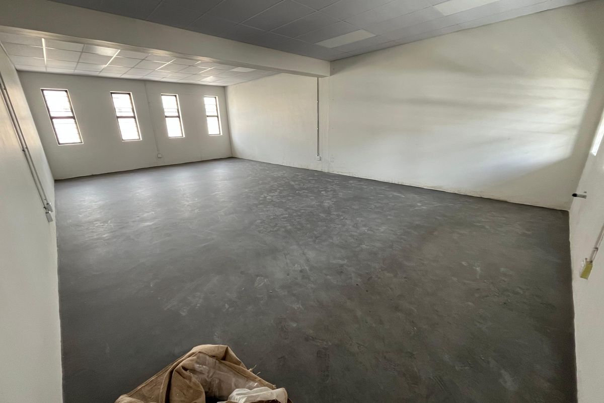 198 squares Industrial Warehouse & Office Unit, Ndabeni. - Photo 5