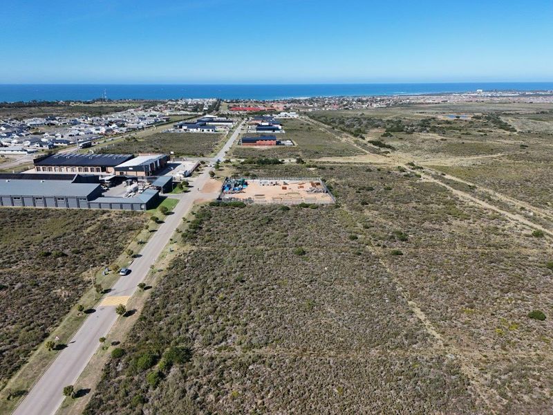 LOVELY LEVEL LARGE 4028 m2 COMMERCIAL STAND FOR SALE - Photo 8