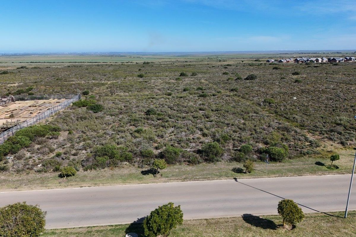 LOVELY LEVEL LARGE 3924 m2 COMMERCIAL STAND FOR SALE - Photo 5