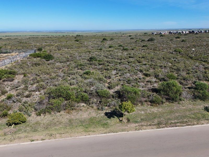 LOVELY LEVEL LARGE 3924 m2 COMMERCIAL STAND FOR SALE - Photo 6