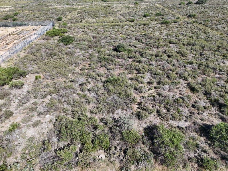 LOVELY LEVEL LARGE 3924 m2 COMMERCIAL STAND FOR SALE - Photo 2