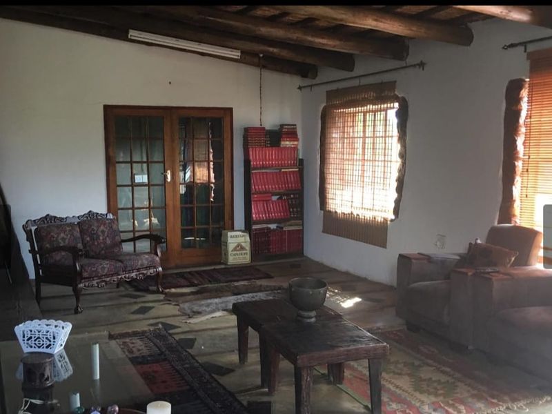 Interesting Bush Lodge - Photo 8