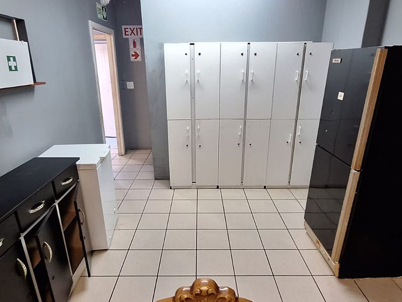 CALLING ALL INVESTORS: PRIME LOCATION STUDENT ACCOMMODATION - Photo 6