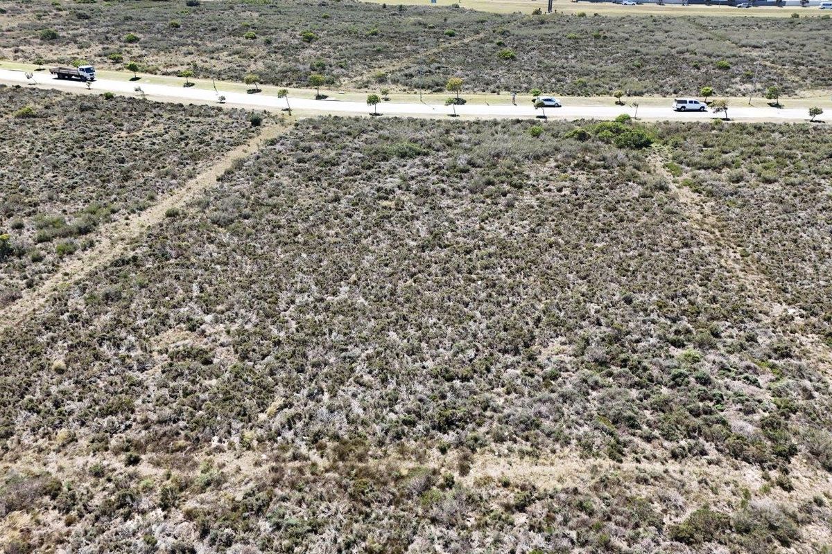 LOVELY LEVEL LARGE 3843  m2 COMMERCIAL STAND FOR SALE - Photo 5