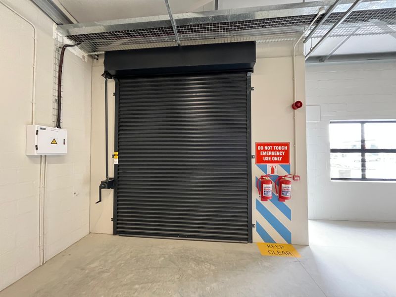 121 squares Modern Commercial Warehouse. Unit F06, The Exchange, Montague Gardens - Photo 5