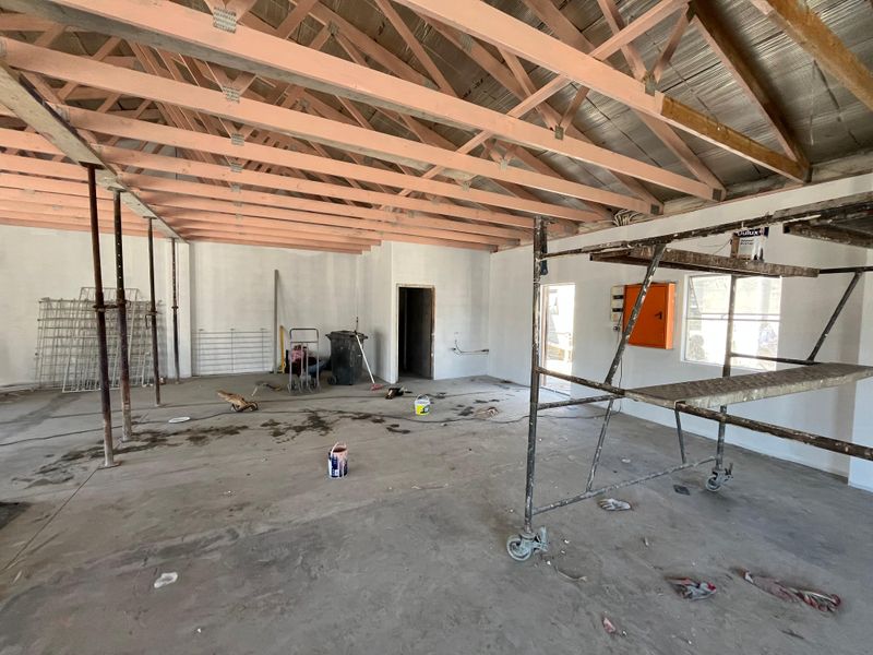 High-Exposure 1Corner Unit. Showroom, Retail or Storage. 16 Stella Road, Montague Gardens - Photo 10