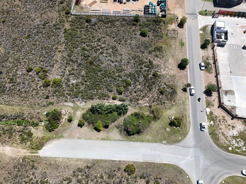 LOVELY LEVEL LARGE 3627m2 COMMERCIAL STAND FOR SALE - Photo 3