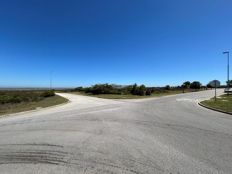 LOVELY LEVEL LARGE 3627m2 COMMERCIAL STAND FOR SALE - Photo 6