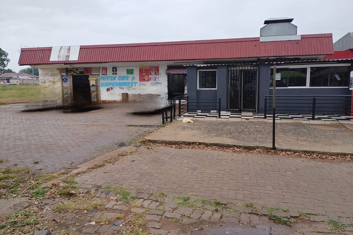 Thriving Commercial Building on Main Rd - Photo 2