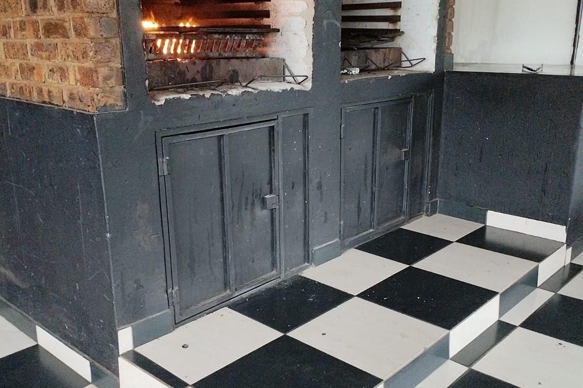 Thriving Commercial Building on Main Rd - Photo 4