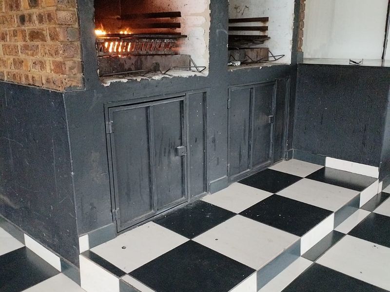 Thriving Commercial Building on Main Rd - Photo 4