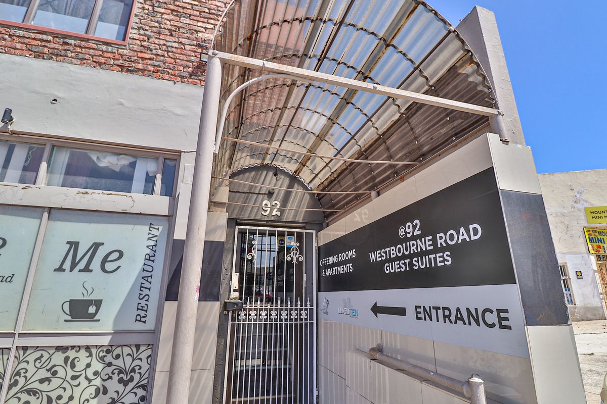 CALLING ALL INVESTORS : NSFAS ACCREDITED STUDENT ACCOMMODATION PLUS 2 SHOPS FOR SALE - Photo 3