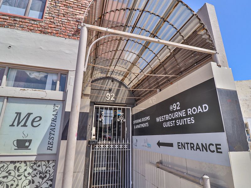 CALLING ALL INVESTORS : NSFAS ACCREDITED STUDENT ACCOMMODATION PLUS 2 SHOPS FOR SALE - Photo 3