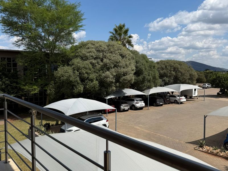 60 m2 Office — Corporate Centre to let - Photo 8