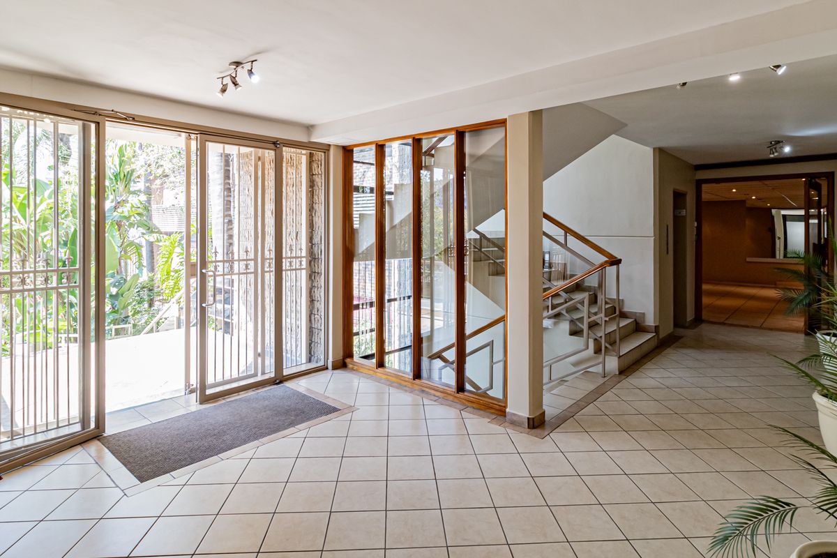 Neat Offices Available Now To Rent Or For Sale. - Photo 3