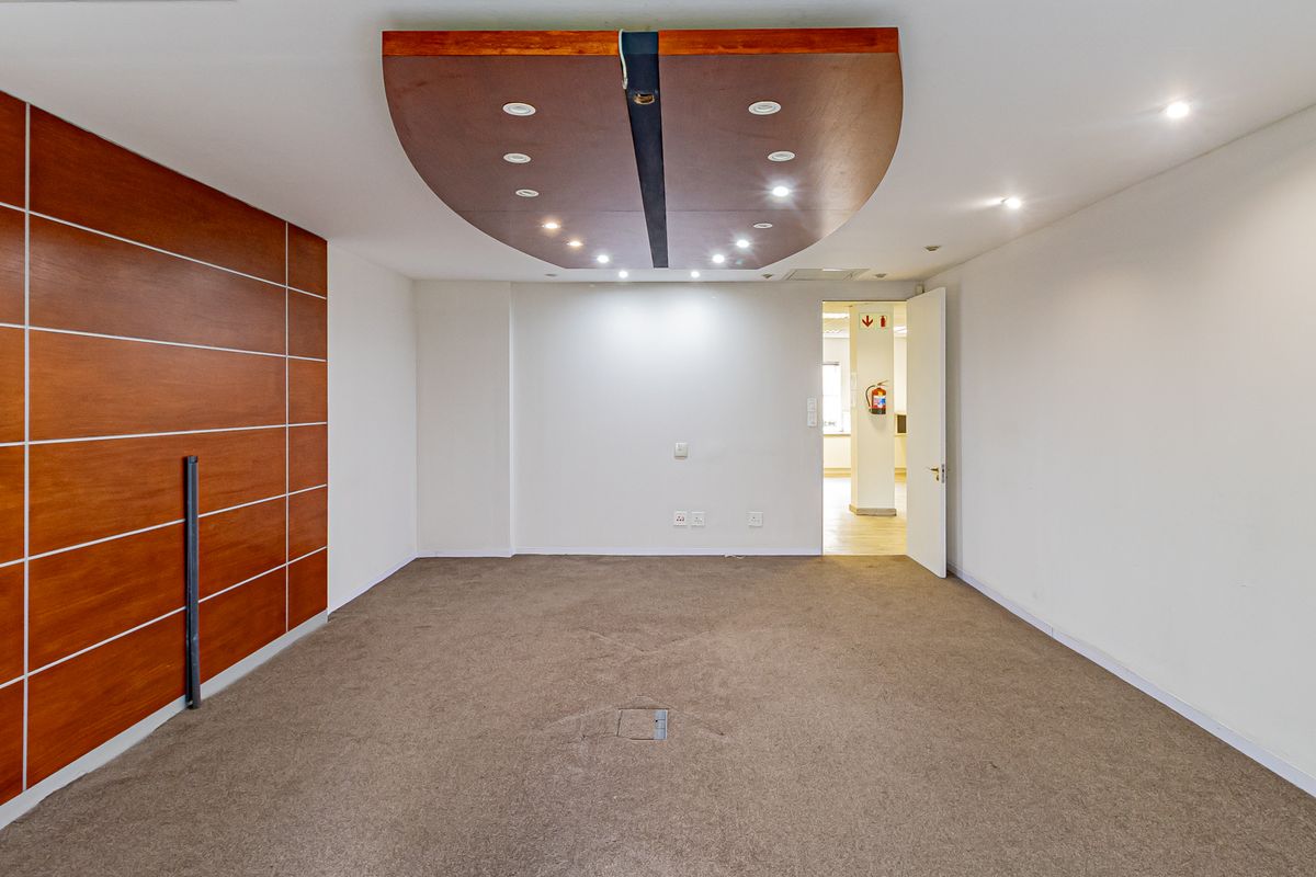 Smart Move In Ready Offices At A Great Address. - Photo 5