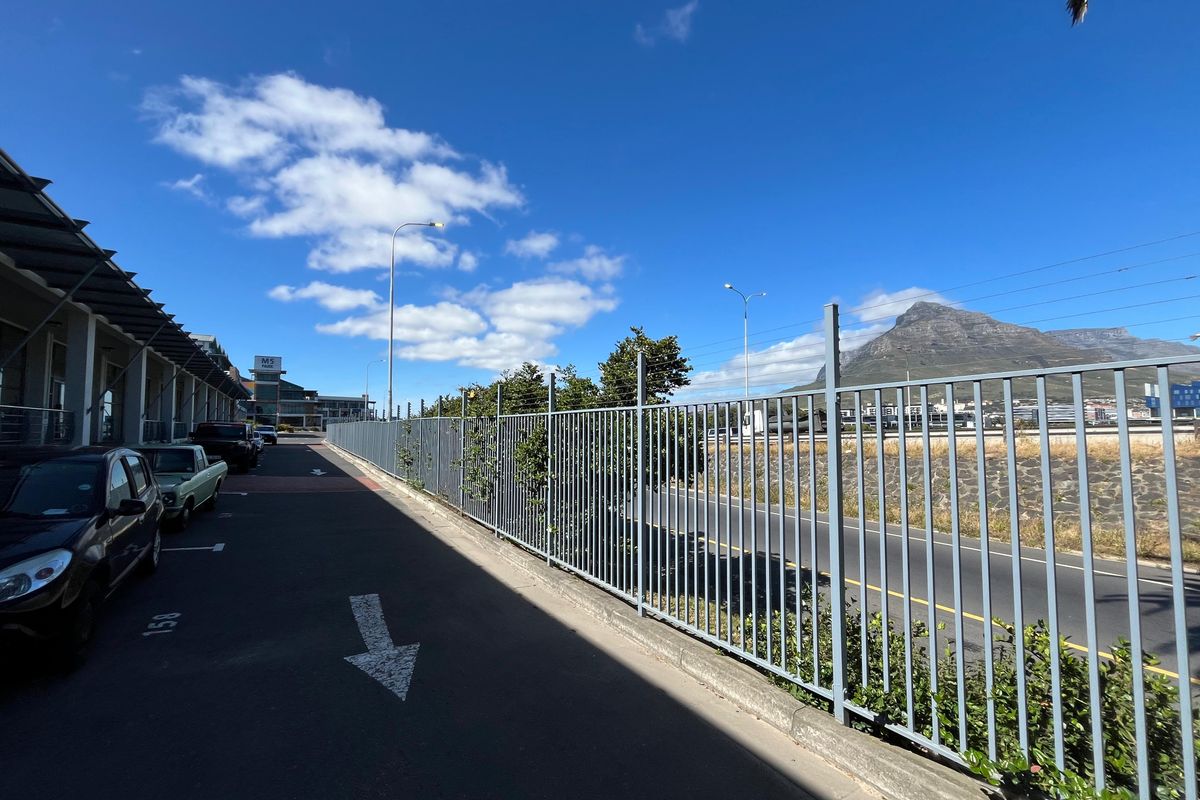 Compact 51 squares Commercial Unit with M5 Exposure and Private Bathroom.  M5 Park, Maitland Gateway - Photo 4
