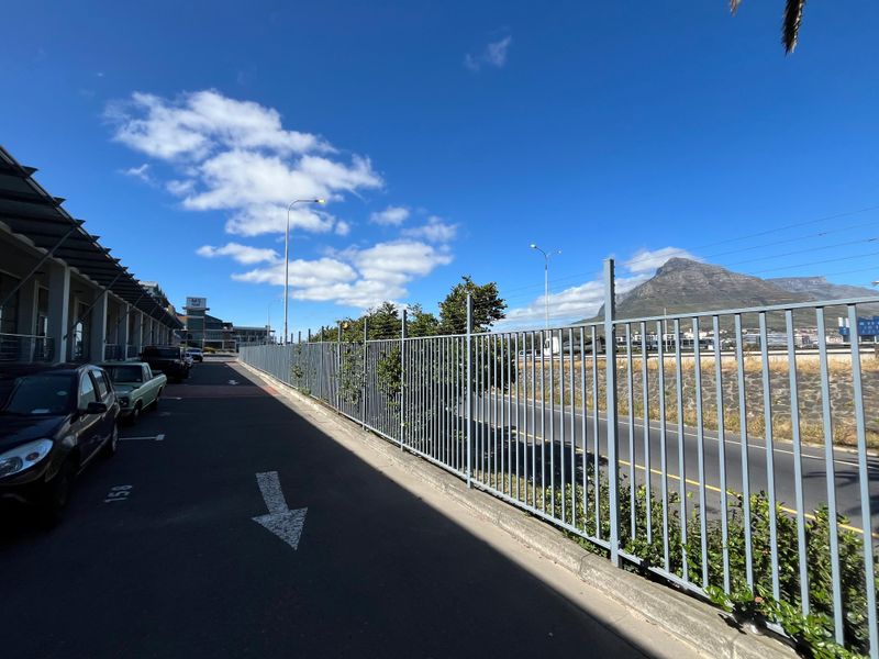 Compact 51 squares Commercial Unit with M5 Exposure and Private Bathroom.  M5 Park, Maitland Gateway - Photo 4