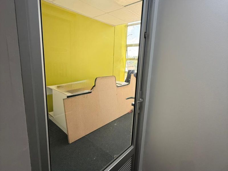 Office Rental Monthly In Witbank - Photo 4
