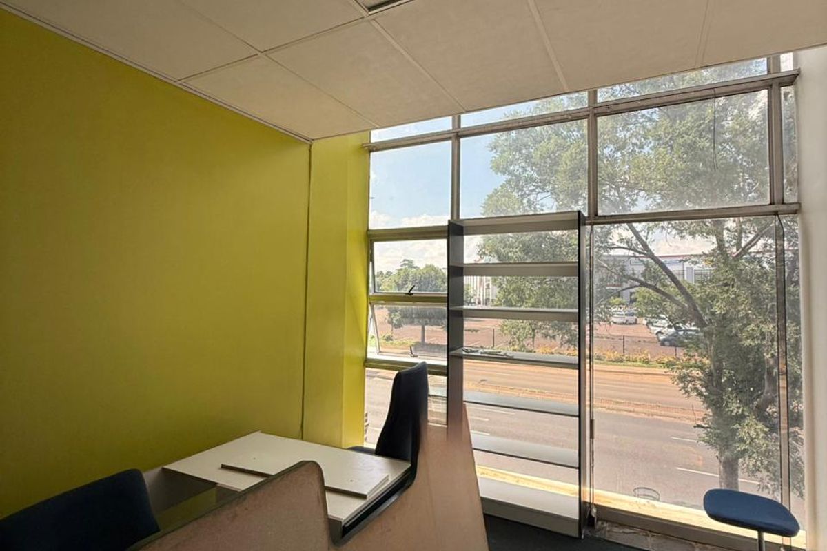 Office Rental Monthly In Witbank - Photo 3