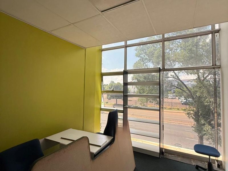 Office Rental Monthly In Witbank - Photo 3