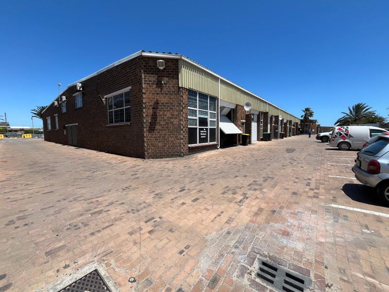 Adaptable 210 squares Industrial Warehouse with Office Component in Prime Tokai Industrial. - Photo 4