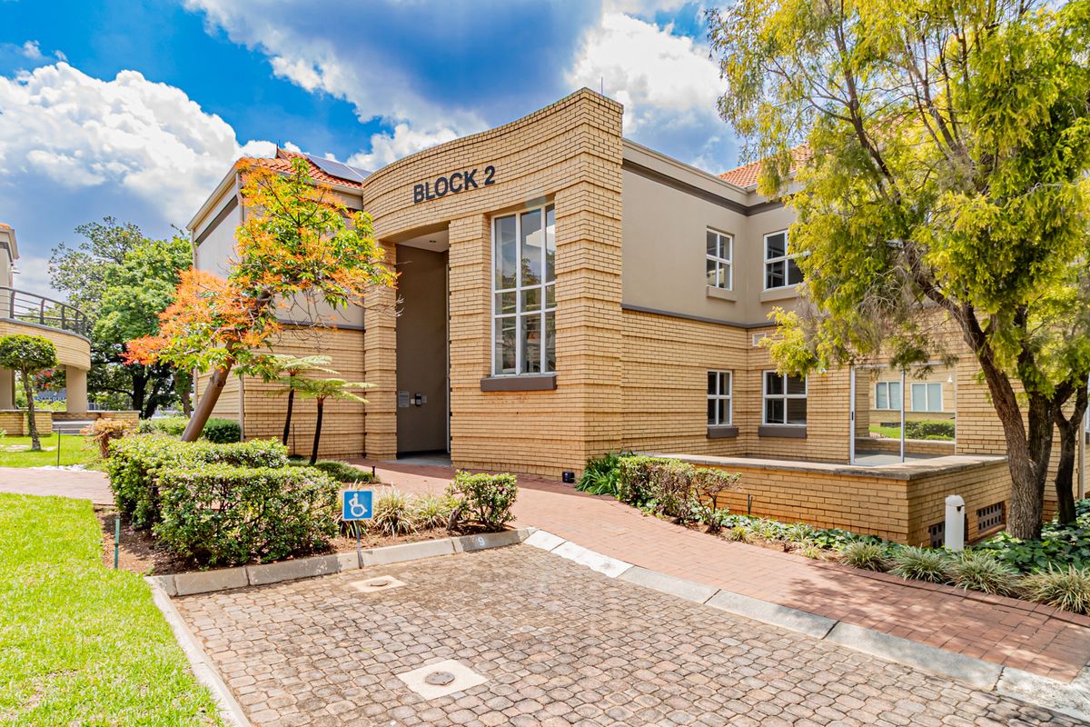 Smart A Grade Modern Offices Available To Suit. - Photo 2