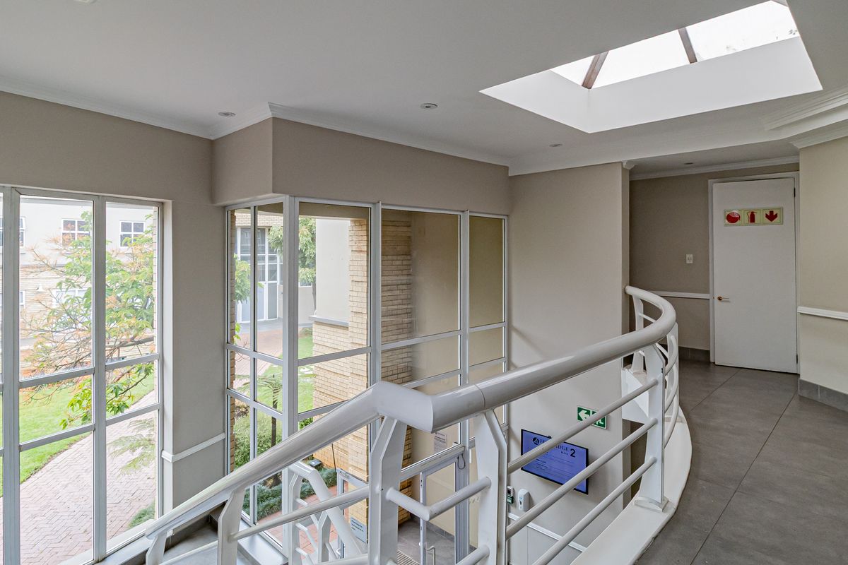 Smart A Grade Modern Offices Available To Suit. - Photo 4