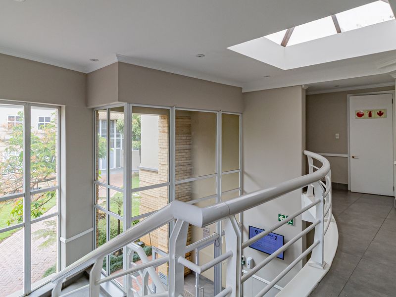 Smart A Grade Modern Offices Available To Suit. - Photo 4