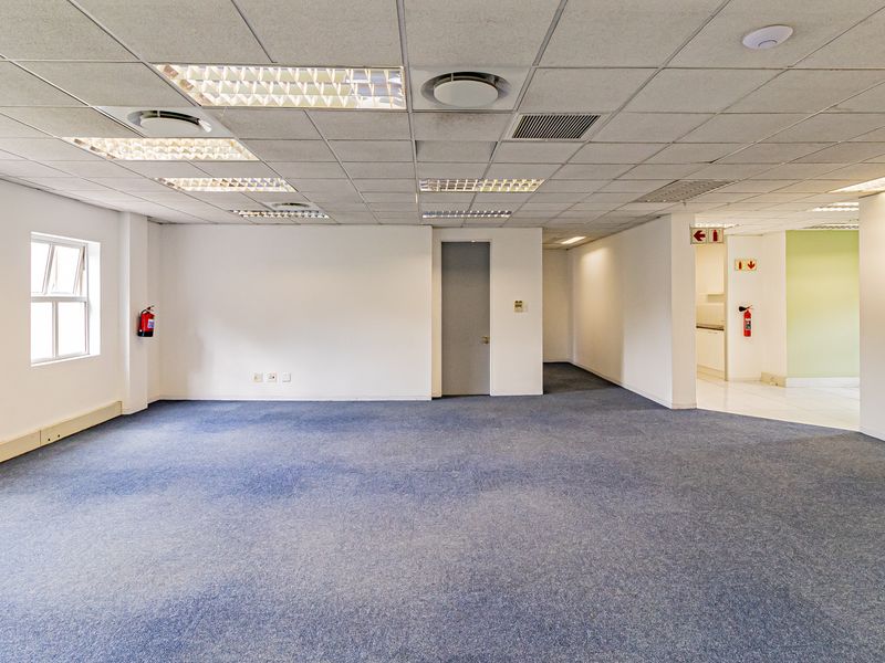 Smart A Grade Modern Offices Available To Suit. - Photo 10