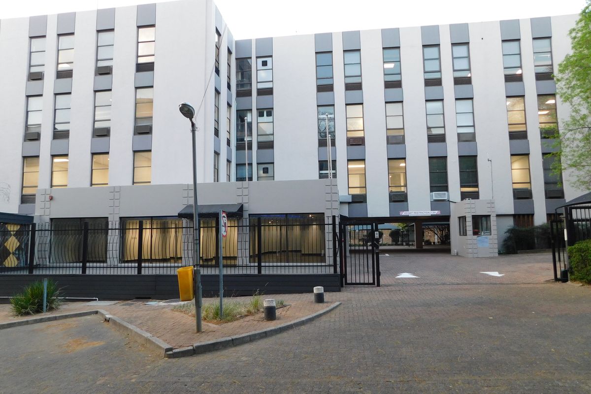 12 Months Rental Back In Incentives For This Stand Alone Building. - Photo 3