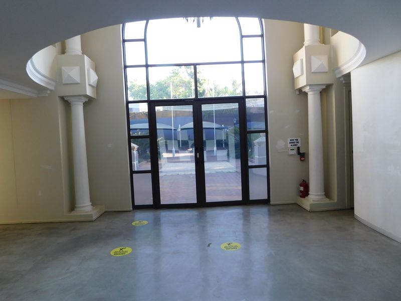 Freestanding Exclusive Use Hyde Park Offices Available To Suit. - Photo 5