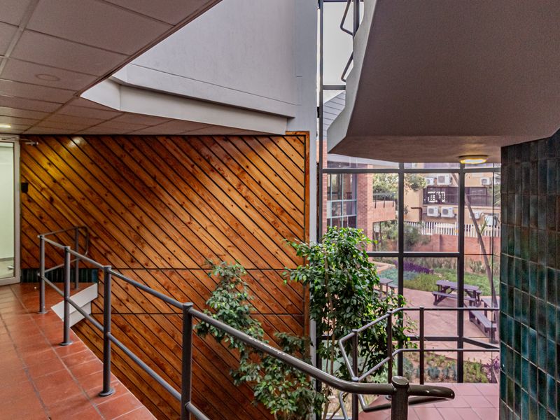 Immaculate First Floor Offices In A Secure Park Available Now. - Photo 5