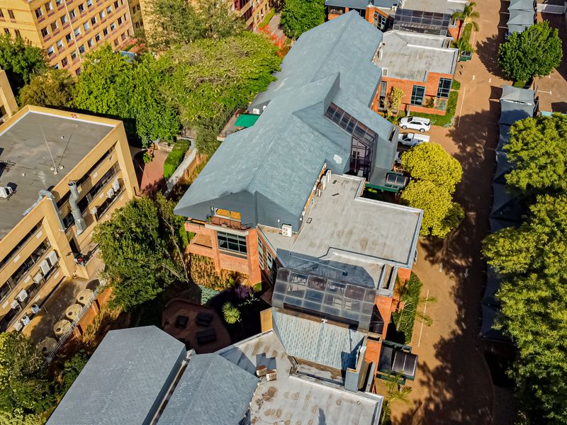 Perfect Call / Contact Premises Close To Public Transport. - Photo 2