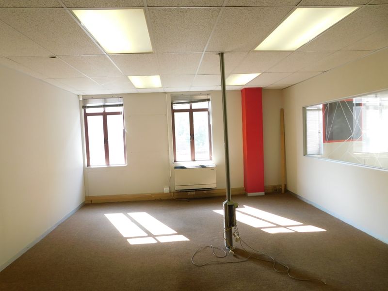 Modern Move In Ready Workspace Available Now / To Suit. - Photo 7