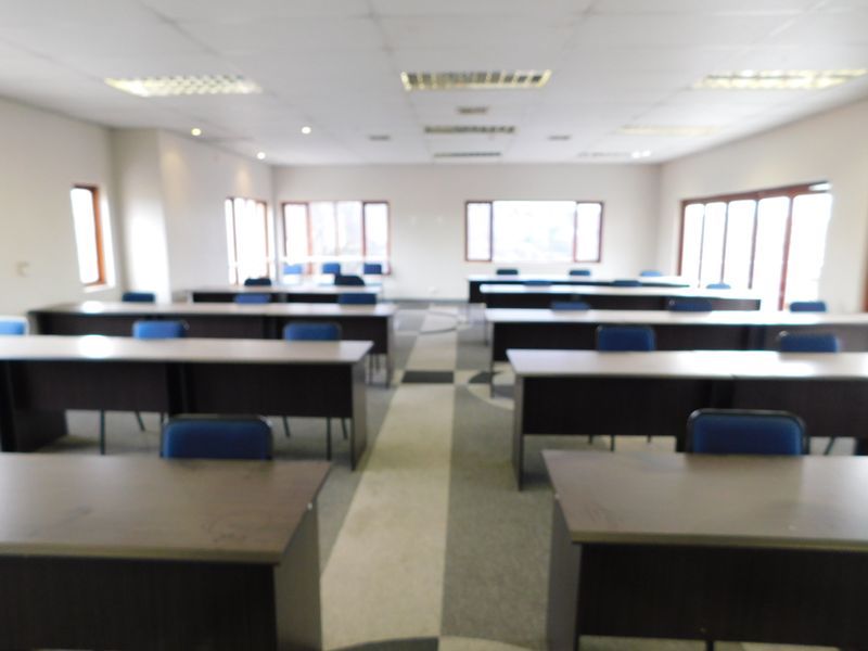 Versatile Premises Available For Training, Colleges, Schools, Conferencing, etc. - Photo 5