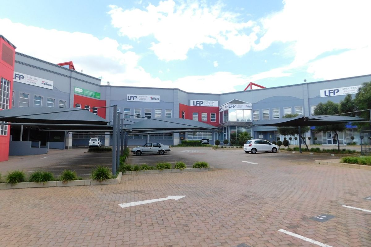 Prime High Exposure Retail Space Available To Suit. - Photo 3