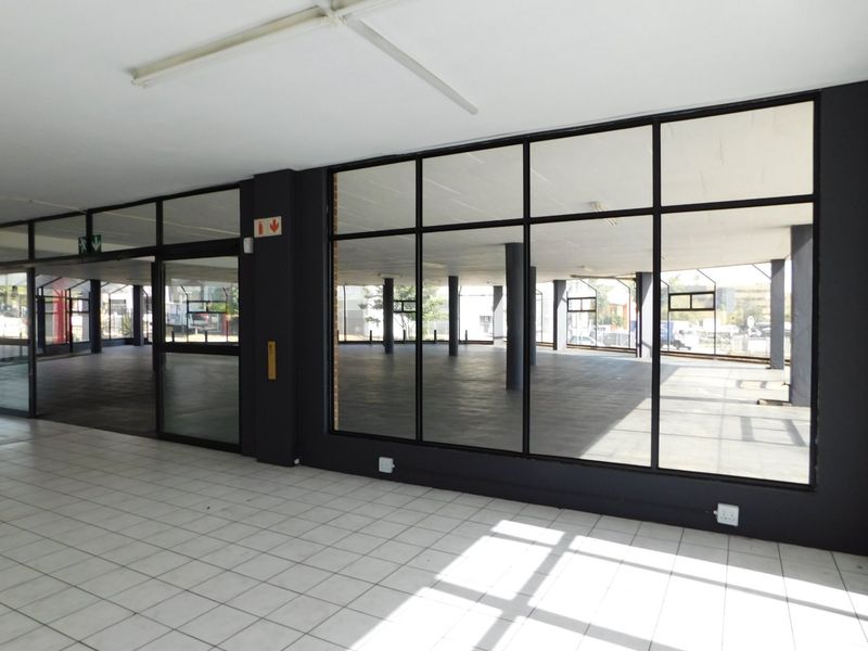 Prime High Exposure Retail Space Available To Suit. - Photo 8