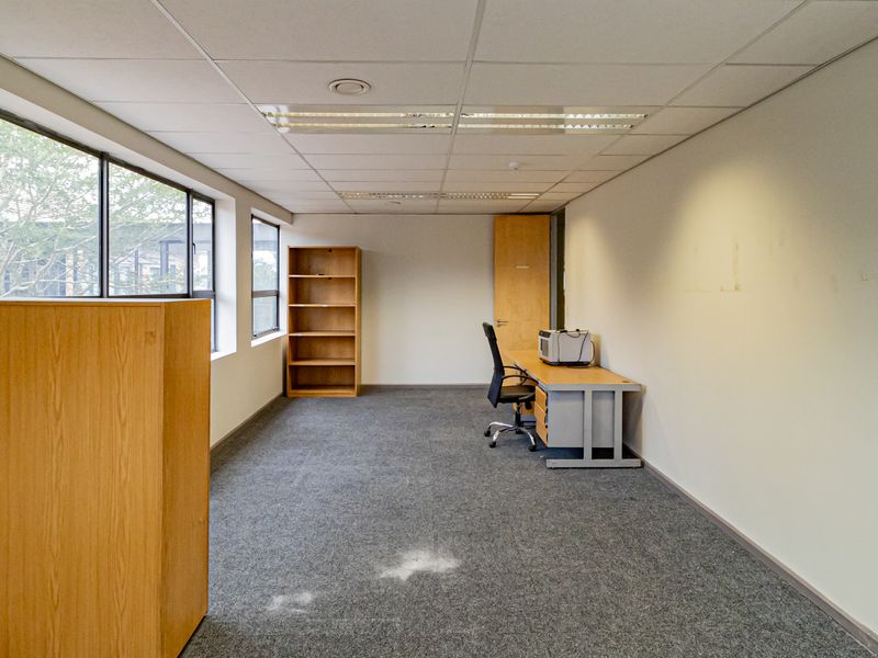 A Grade Modern Secure Workspace Available Now / To Suit. - Photo 10