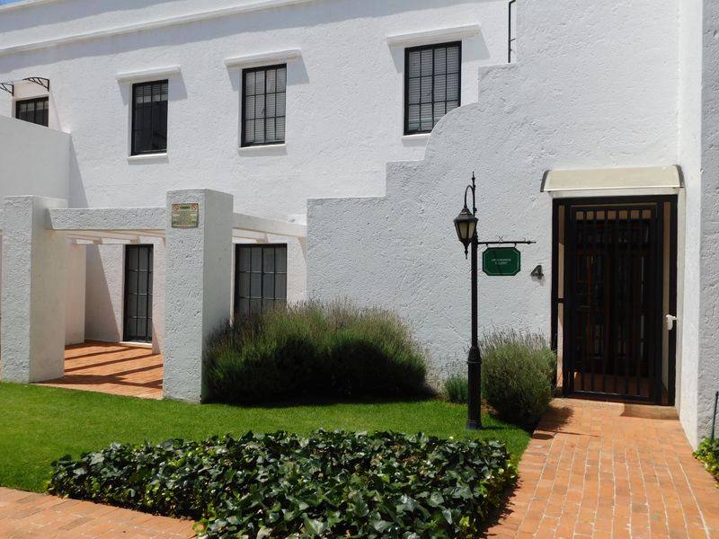 Immaculate First Floor Offices Available On A Date To Suit. - Photo 3