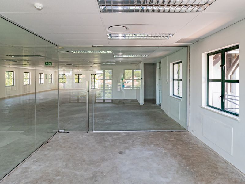 Entire Stand Alone Building With A R2 128 000 Tenant Incentive. - Photo 9