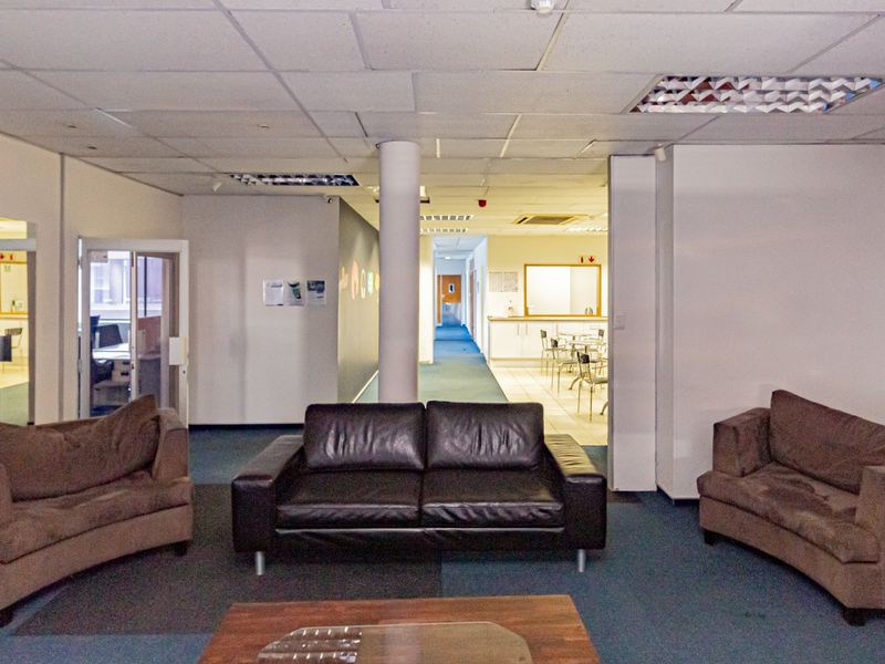 Furnished Or Unfurnished Business Premises To Let / For Sale. - Photo 10