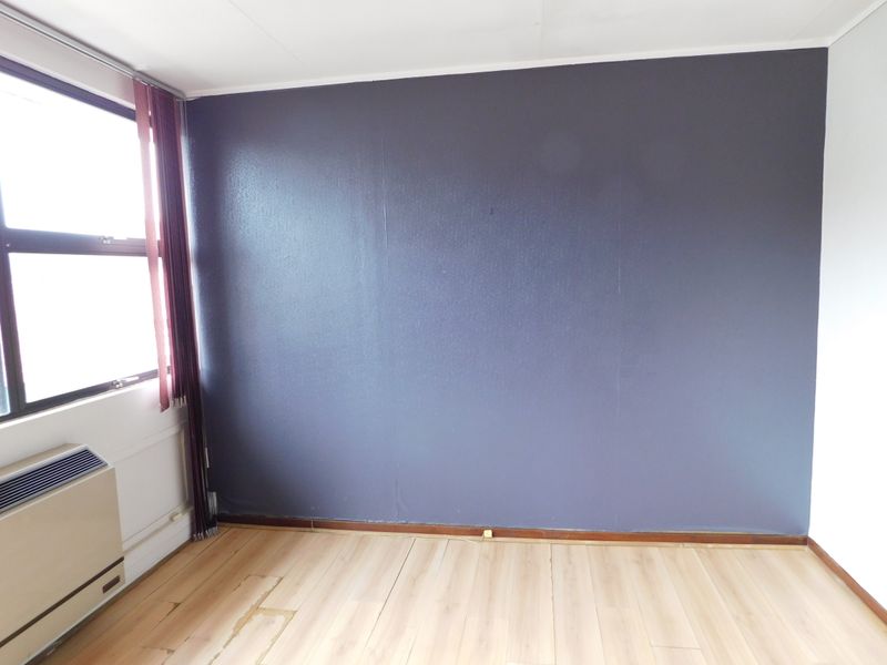 For Sale / To Let : Functional Offices At An Easy To Find Address. - Photo 10