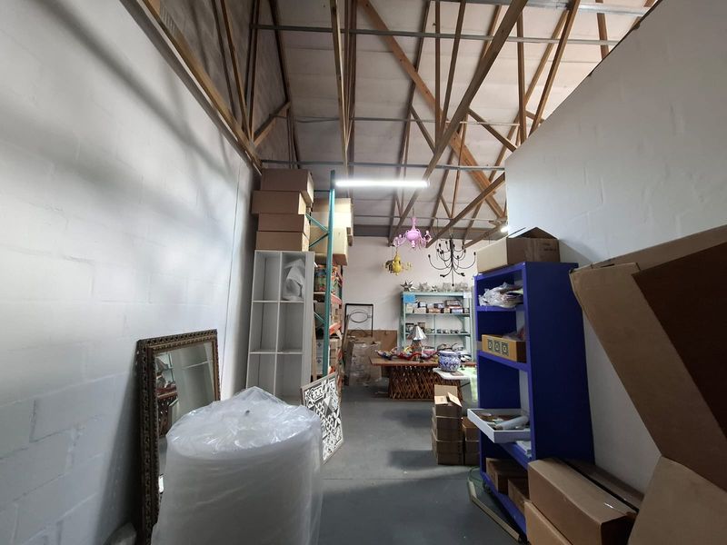 Fully Open-Plan Light Industrial Unit, Platinum Junction, Montague Gardens. - Photo 4