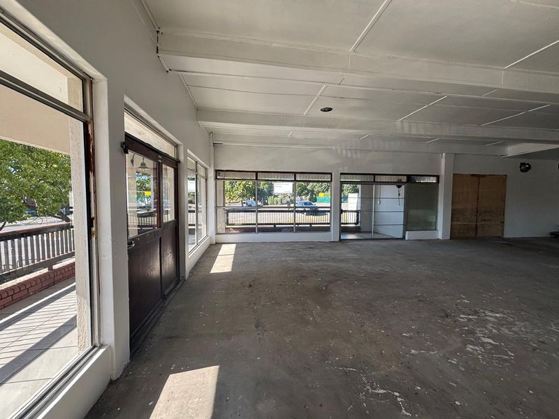 501m2 Prime Space To Let in Durbanville Central - Photo 4